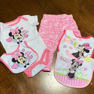 Baby onesies set (NEW)